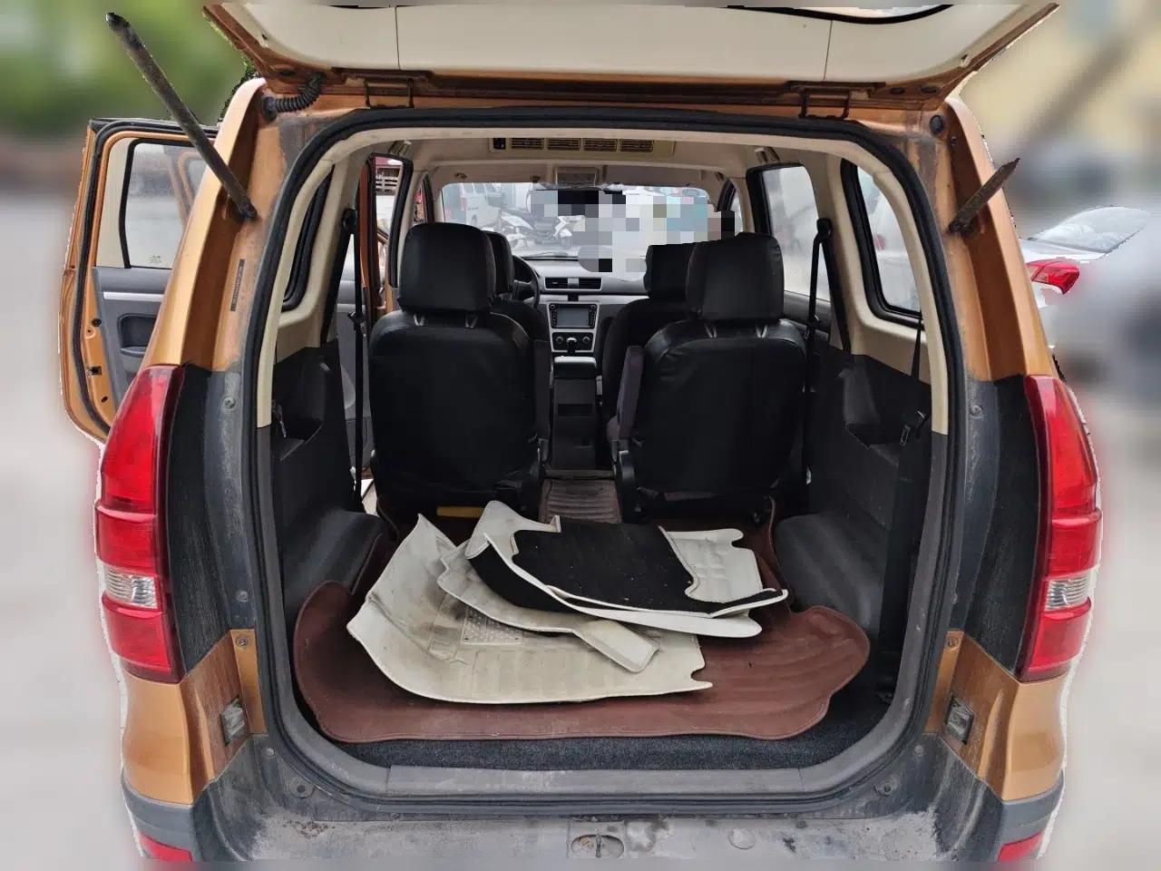 Dongfeng Fengon 360 2015 1.5L Manual Comfort 7-Seater National Emission Standard V — миниатюра 19
