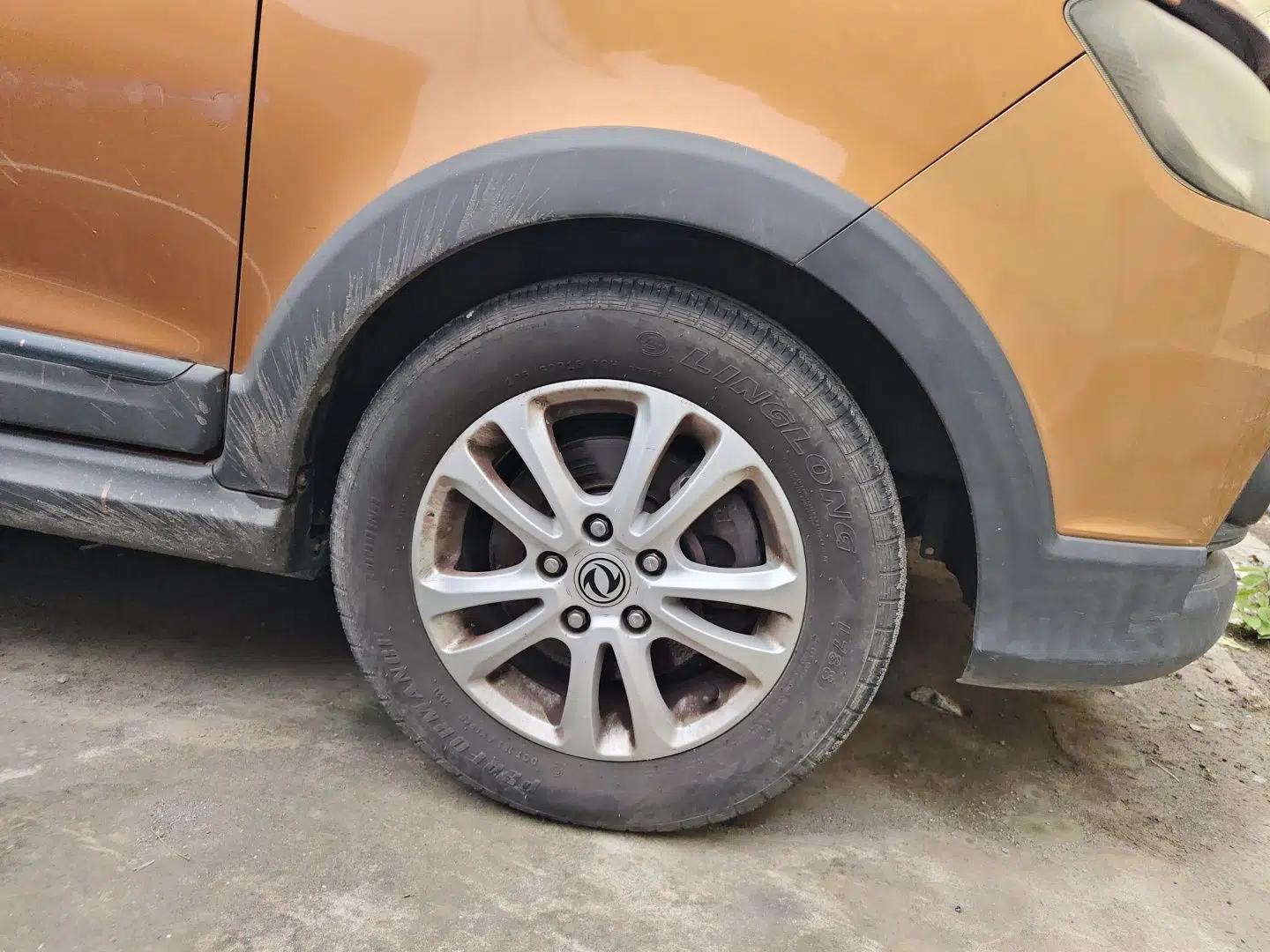 Dongfeng Fengon 360 2015 1.5L Manual Comfort 7-Seater National Emission Standard V — миниатюра 8