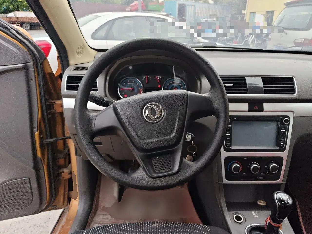Dongfeng Fengon 360 2015 1.5L Manual Comfort 7-Seater National Emission Standard V — миниатюра 10