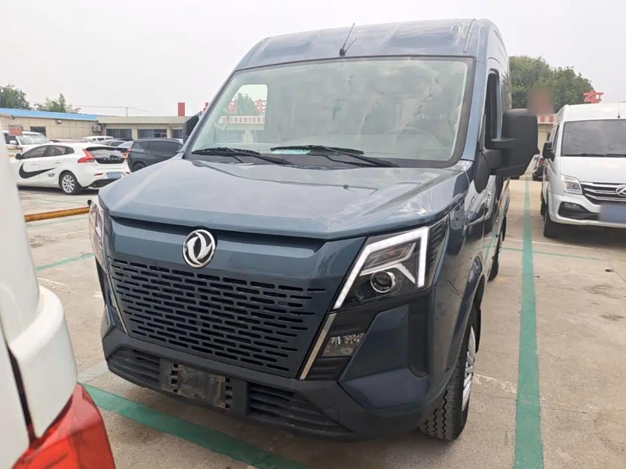 Dongfeng Yufeng 2023 V9+ 2.3T Manual Front-Drive Van Short Wheelbase Mid-Roof 3-Seater — миниатюра 2