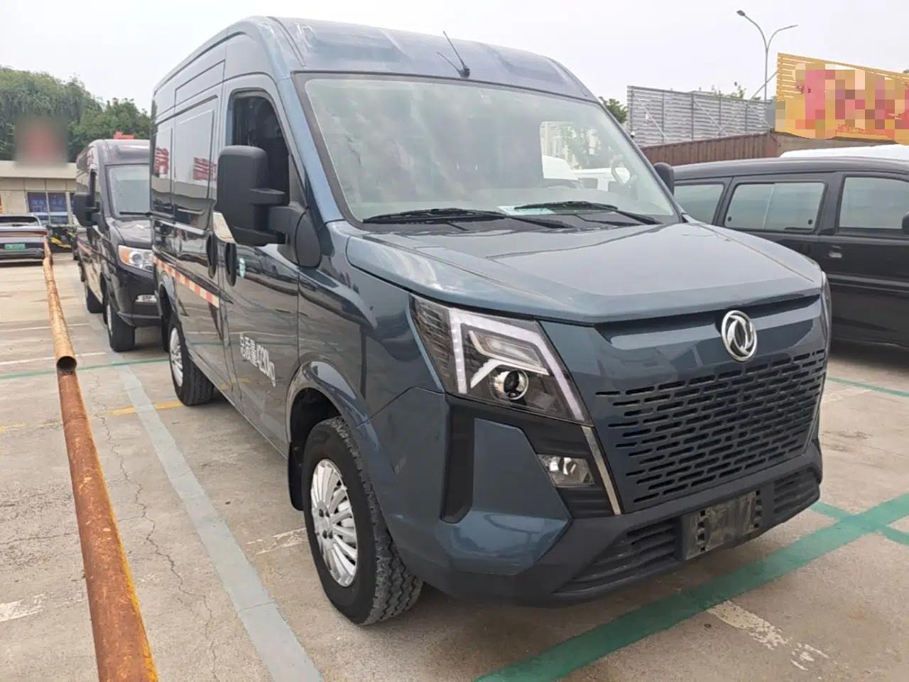Dongfeng Yufeng 2023 V9+ 2.3T Manual Front-Drive Van Short Wheelbase Mid-Roof 3-Seater — миниатюра 3