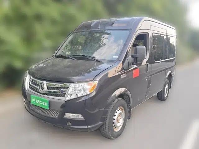 Dongfeng Yufeng 2018 2.5T Logistics Vehicle A100 Short Wheelbase Mid-Roof 5-9 Seater China V Standard ZD25