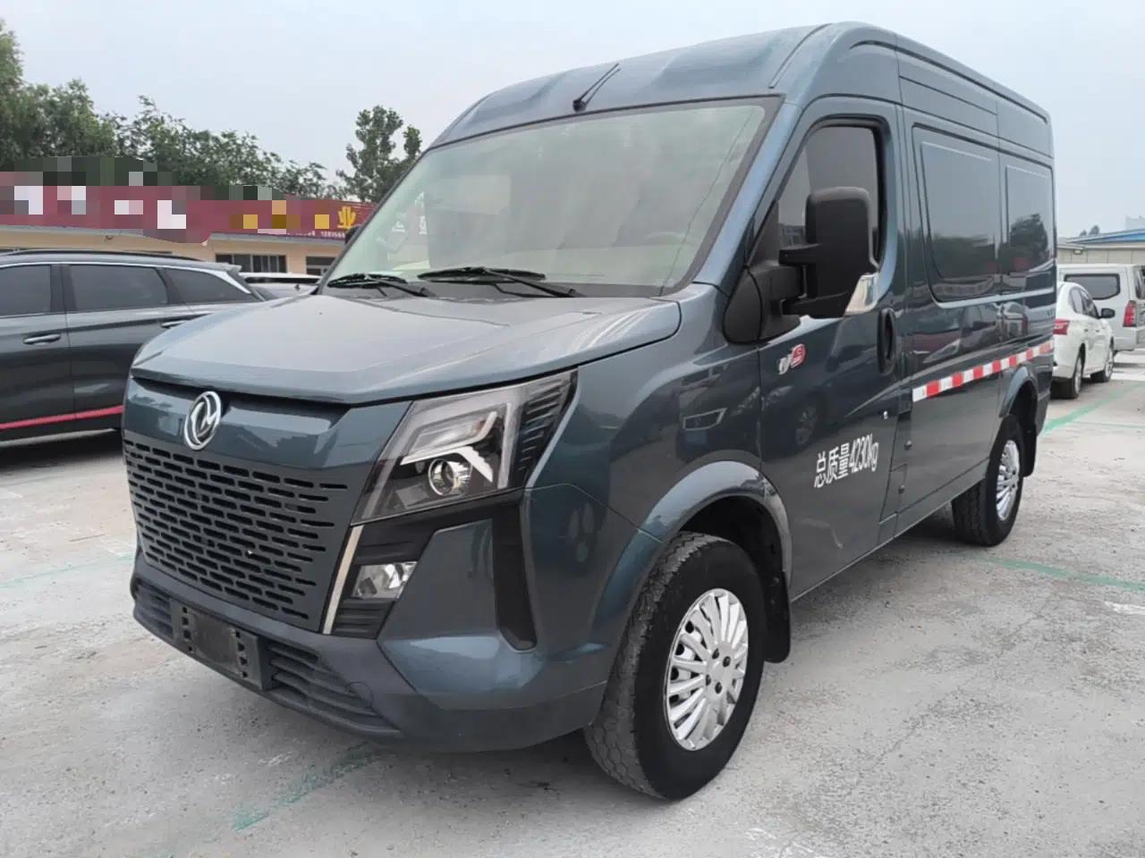 Dongfeng Yufeng 2023 V9+ 2.3T Manual Front-Drive Van Short Wheelbase Mid-Roof 3-Seater — миниатюра 1