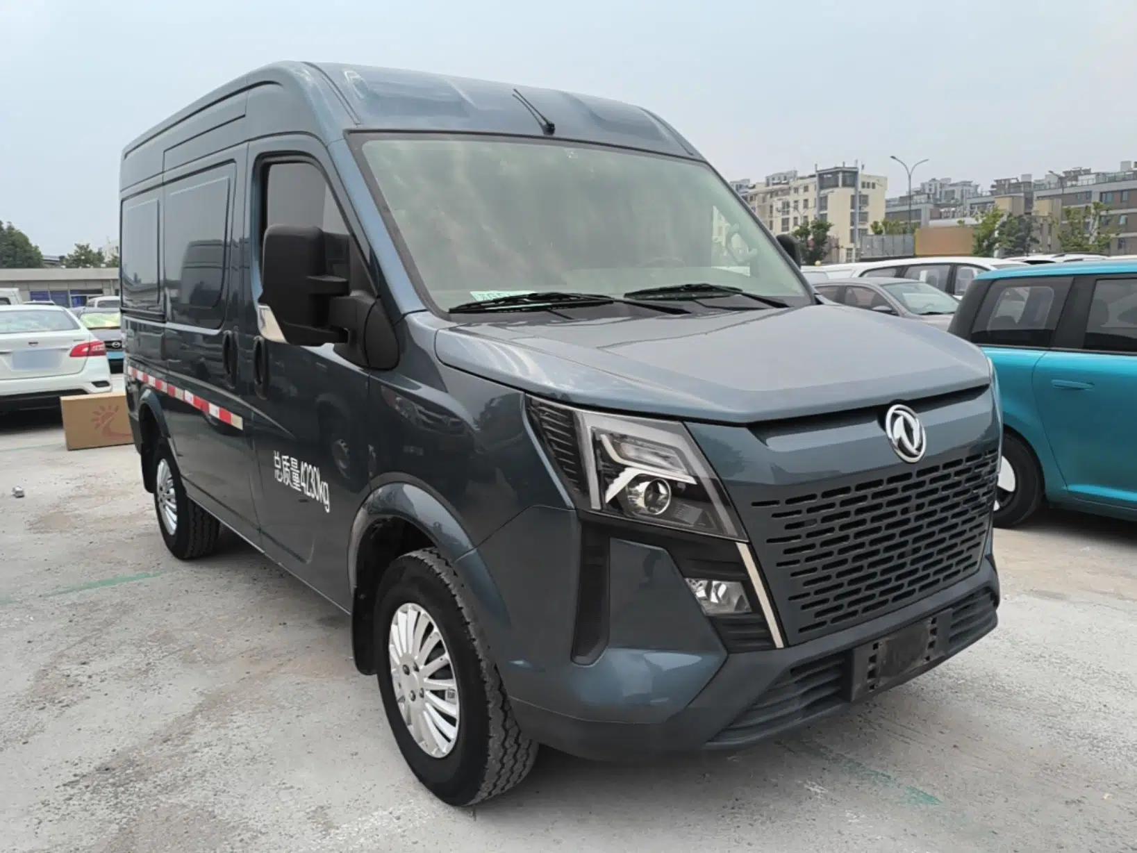 Dongfeng Yufeng 2023 V9+ 2.3T Manual Front-Drive Van Short Wheelbase Mid-Roof 3-Seater — миниатюра 3