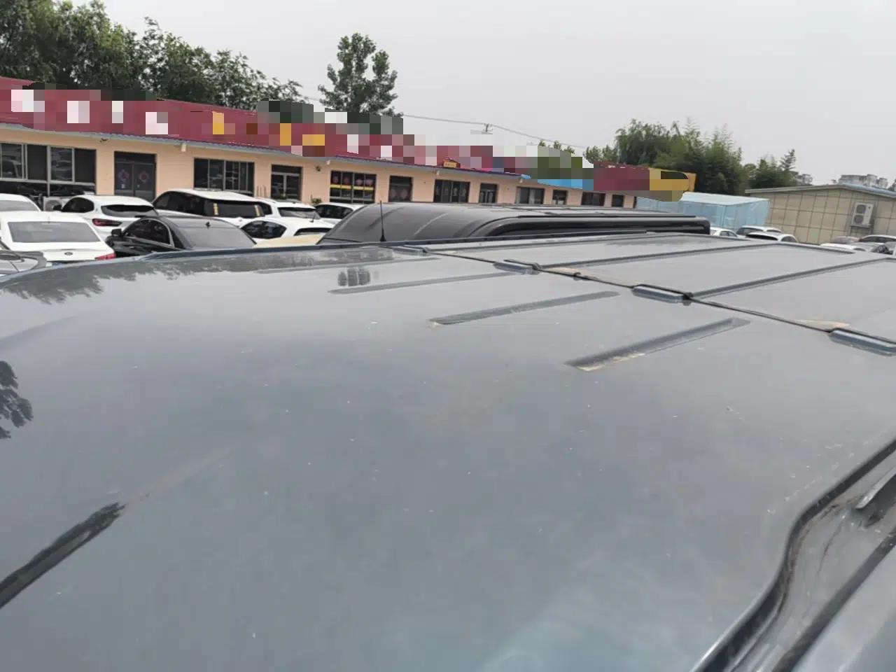 Dongfeng Yufeng 2023 V9+ 2.3T Manual Front-Drive Van Short Wheelbase Mid-Roof 3-Seater — миниатюра 7