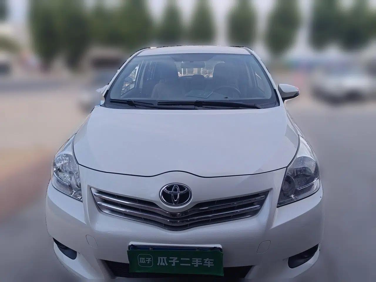 Toyota Verso 2014 Starlight 180E CVT Elite Edition — миниатюра 2