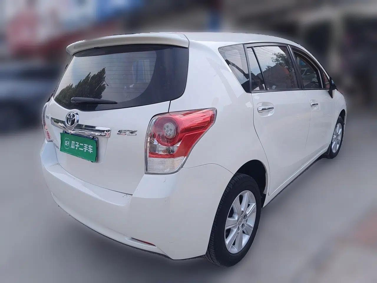 Toyota Verso 2014 Starlight 180E CVT Elite Edition — миниатюра 6