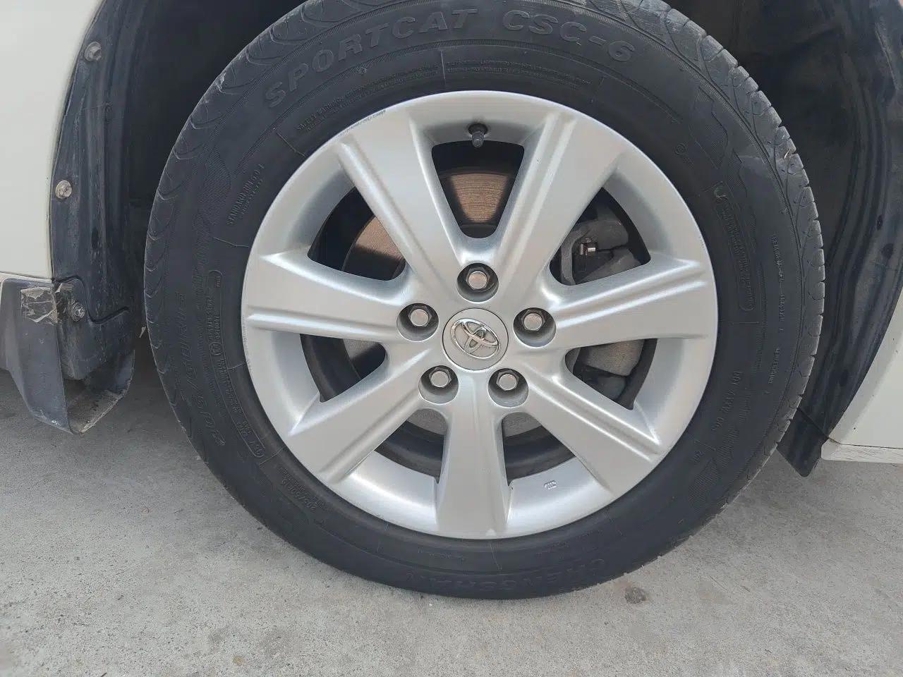 Toyota Verso 2014 Starlight 180E CVT Elite Edition — миниатюра 8