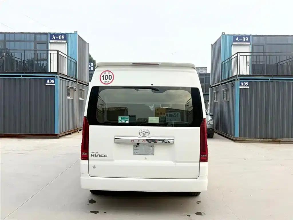 HIACE 2022款 3.5L 自动13座 — миниатюра 3
