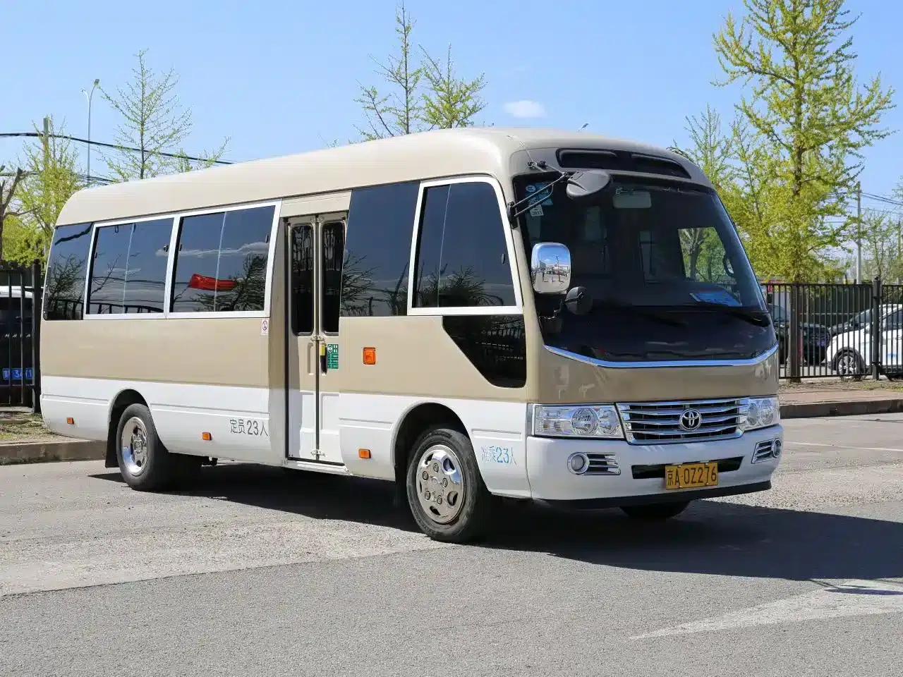2019 Toyota Coaster 4.0L Luxury SUV GRB53L-ZEMNK 23-seat model with armrest 9GR — миниатюра 1