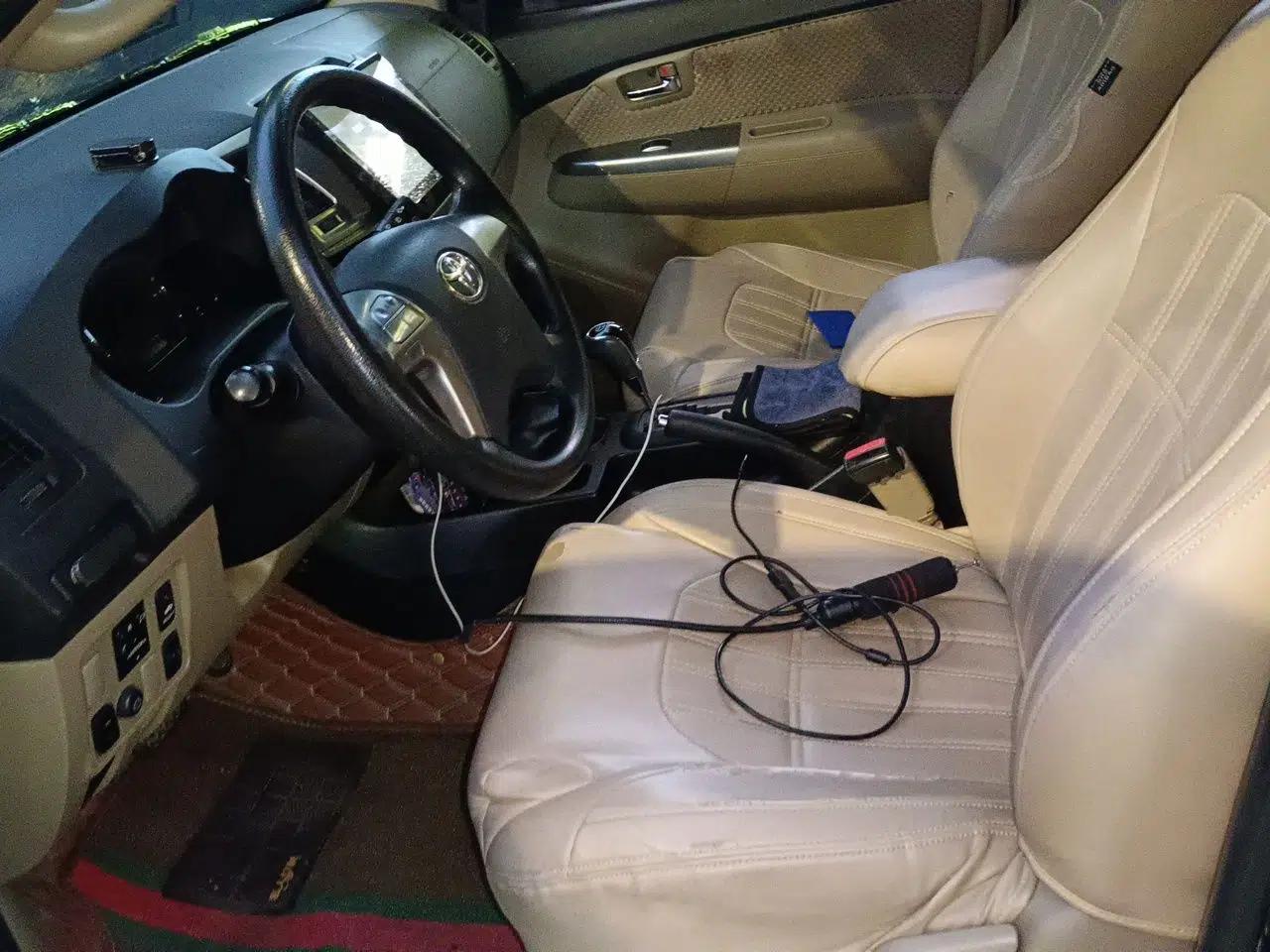Toyota Fortuner 2015 2.7L Standard Edition — миниатюра 15