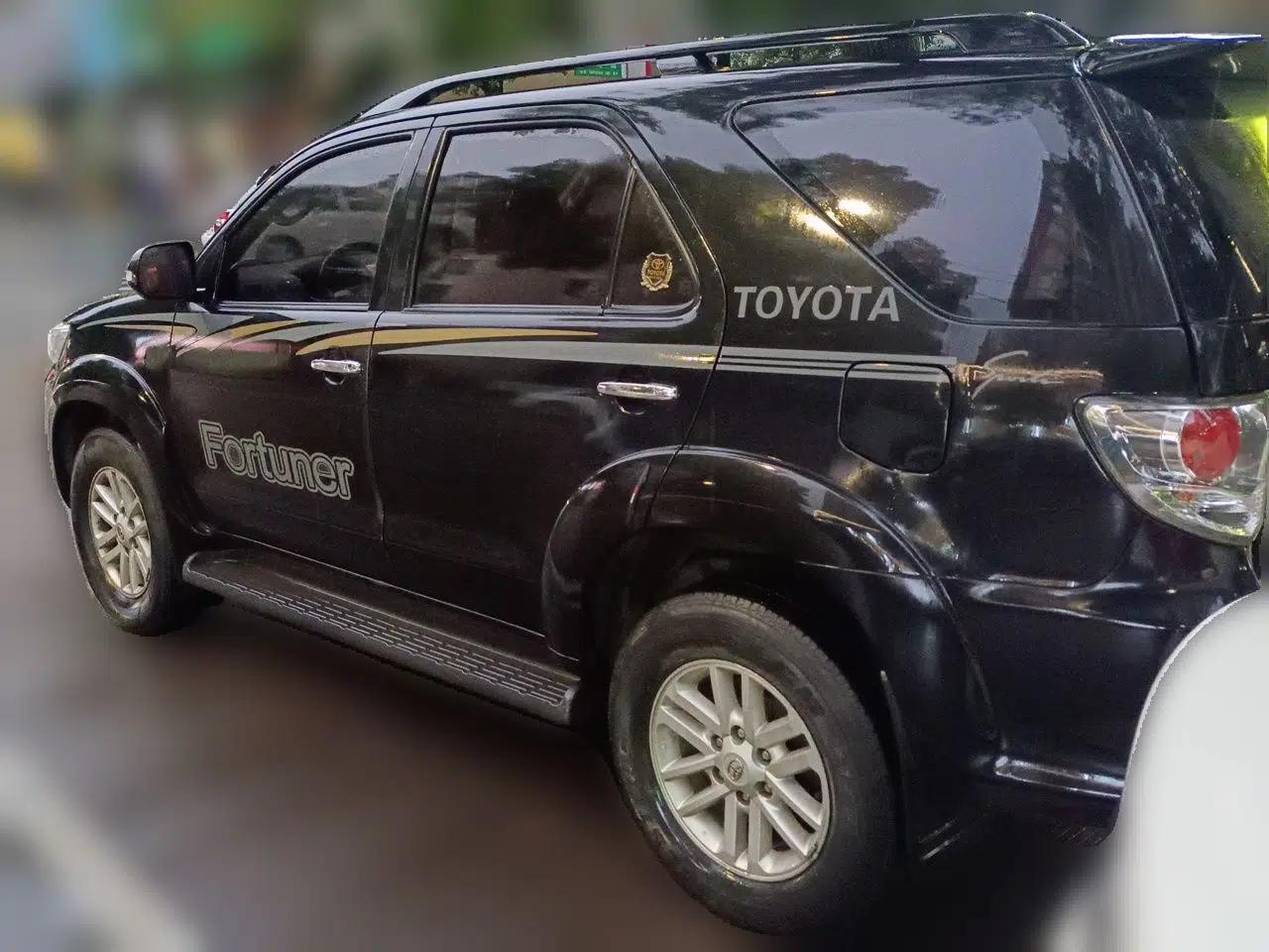 Toyota Fortuner 2015 2.7L Standard Edition — миниатюра 4