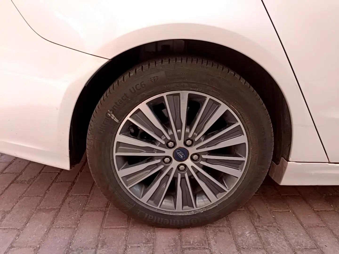 Ford Mondeo New Energy 2018 2.0 PHEV Smart-Controlled Fashion Edition China VI Standard — миниатюра 11