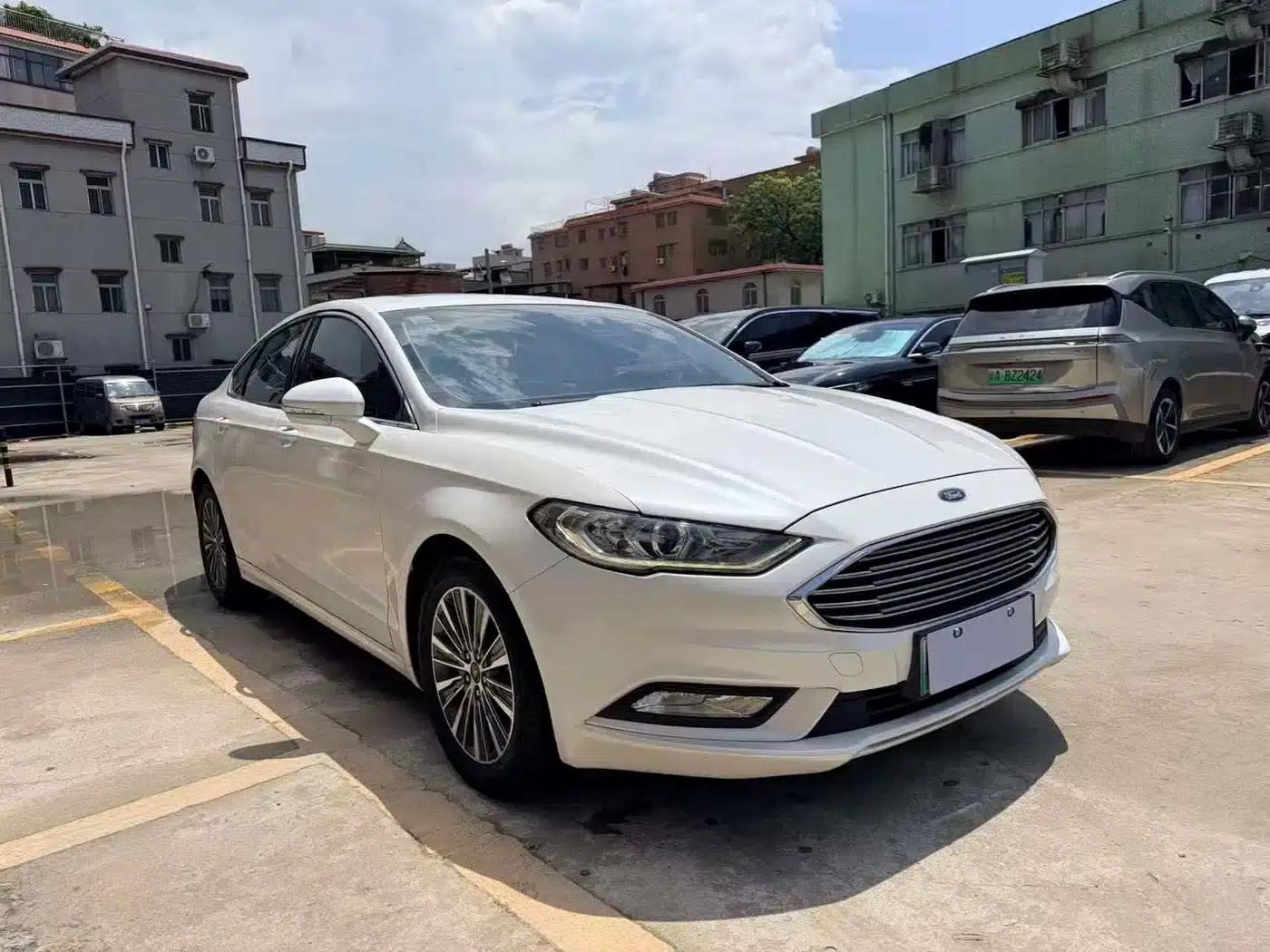 Mondeo PHEV 2018 2.0 PHEV Smart Edition — миниатюра 3