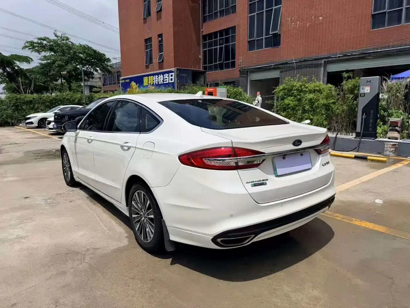 Mondeo PHEV 2018 2.0 PHEV Smart Edition — миниатюра 6