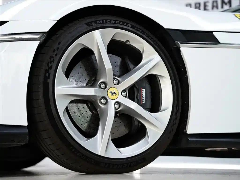 Ferrari 12 Cilindri 2024 6.5L Spider — миниатюра 22