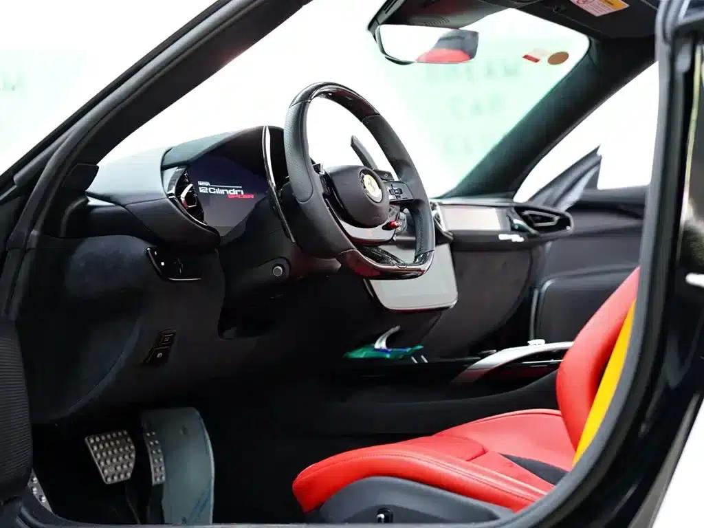Ferrari 12 Cilindri 2024 6.5L Spider — миниатюра 30