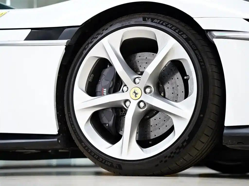 Ferrari 12 Cilindri 2024 6.5L Spider — миниатюра 48