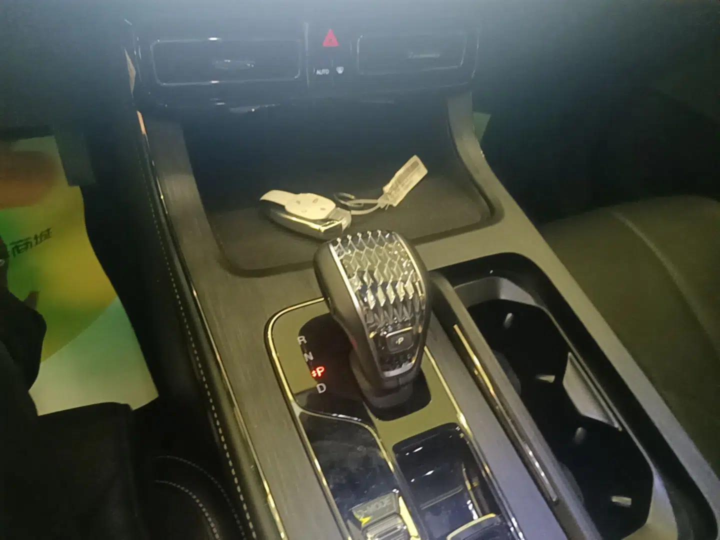 GAC Trumpchi ES9 2024 PHEV with 143 km Max — миниатюра 16