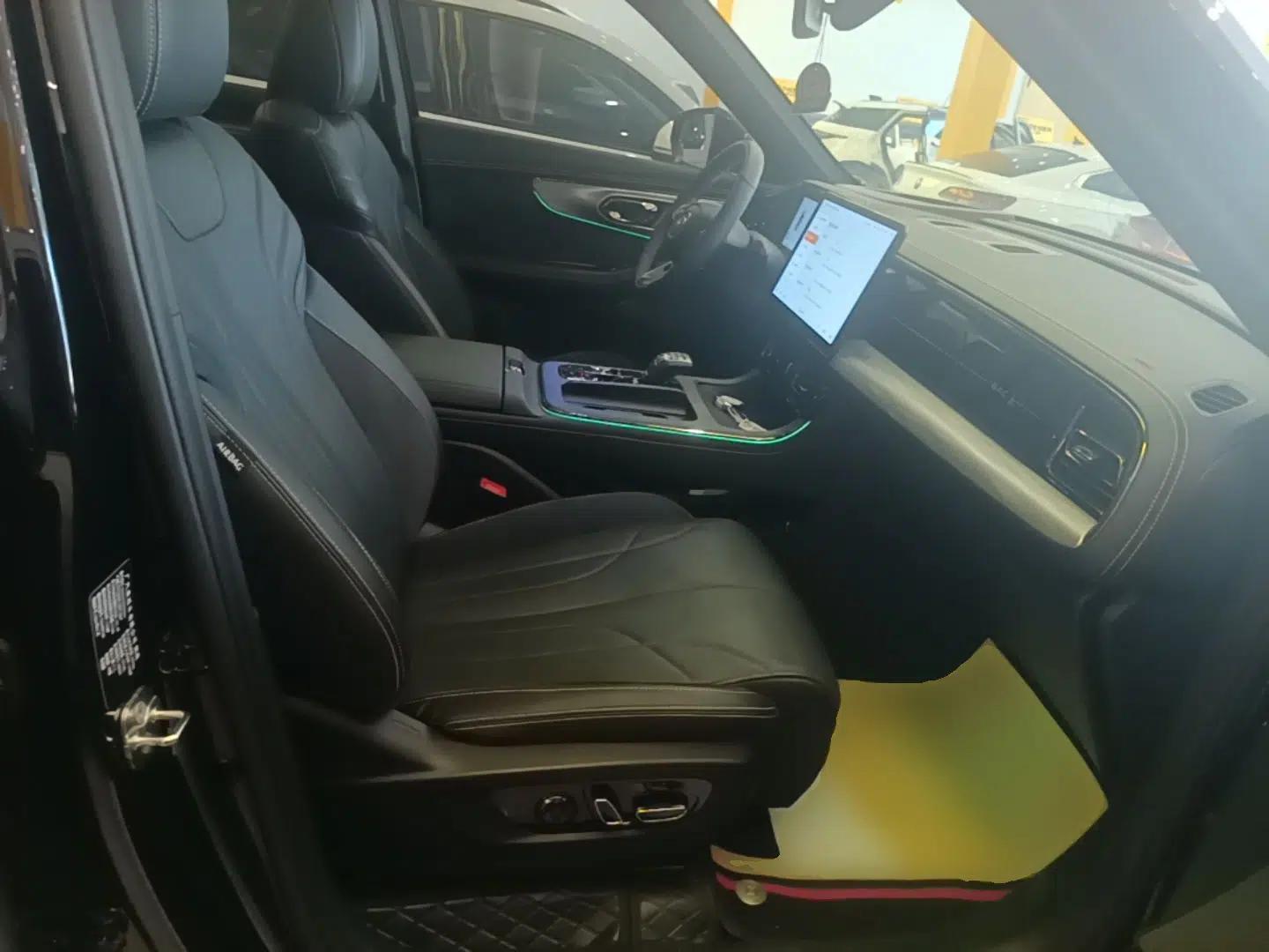 GAC Trumpchi ES9 2024 PHEV with 143 km Max — миниатюра 19