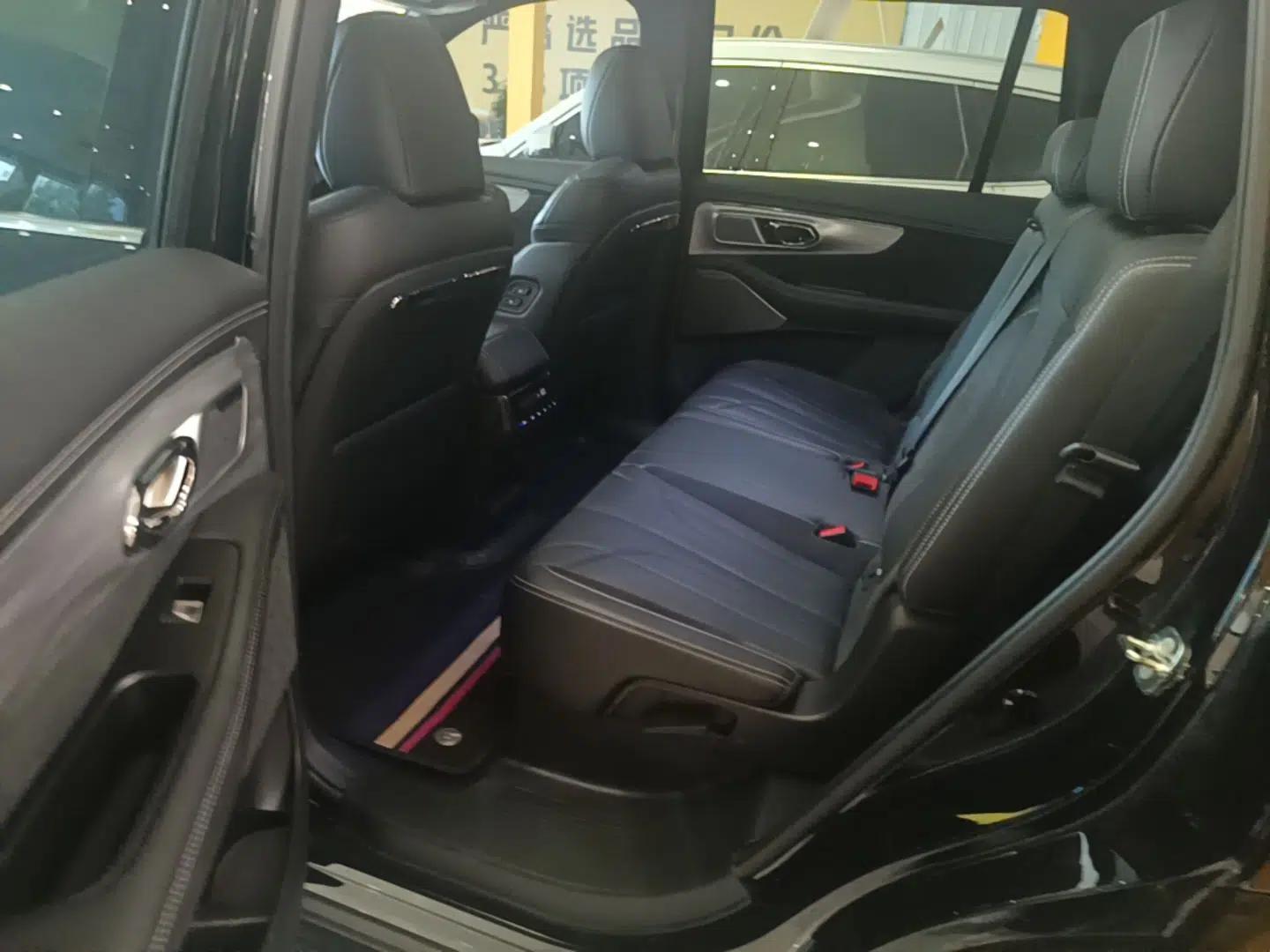 GAC Trumpchi ES9 2024 PHEV with 143 km Max — миниатюра 20