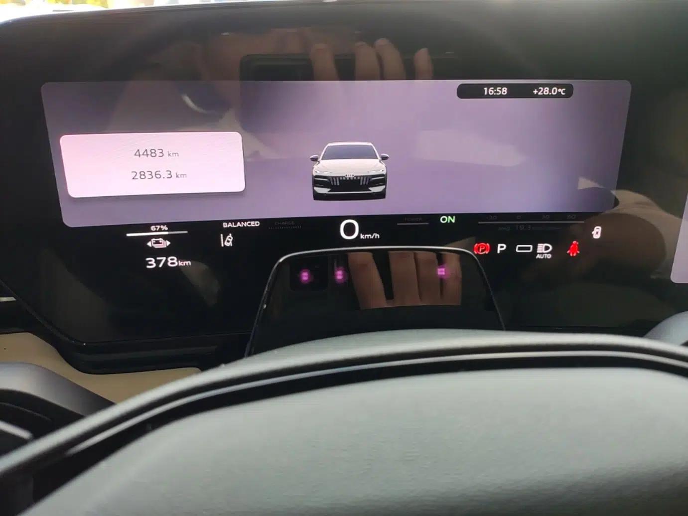 Audi A6L e-tron 2026 Model First Launch Qiankun Smart Driving Edition — миниатюра 14