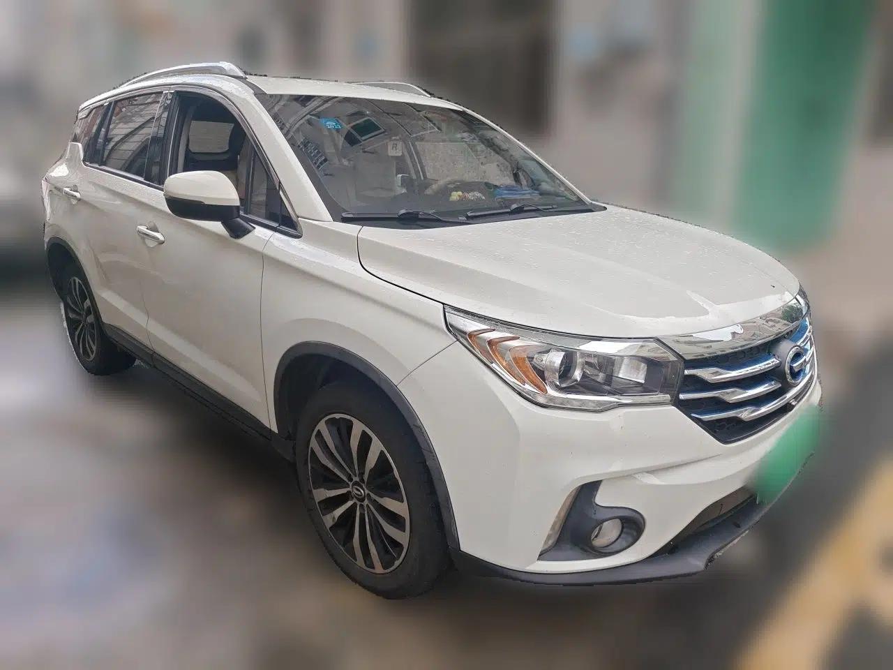 GAC Trumpchi GS4 New Energy 2017 1.5L PHEV Smart Enjoyment Edition — миниатюра 3