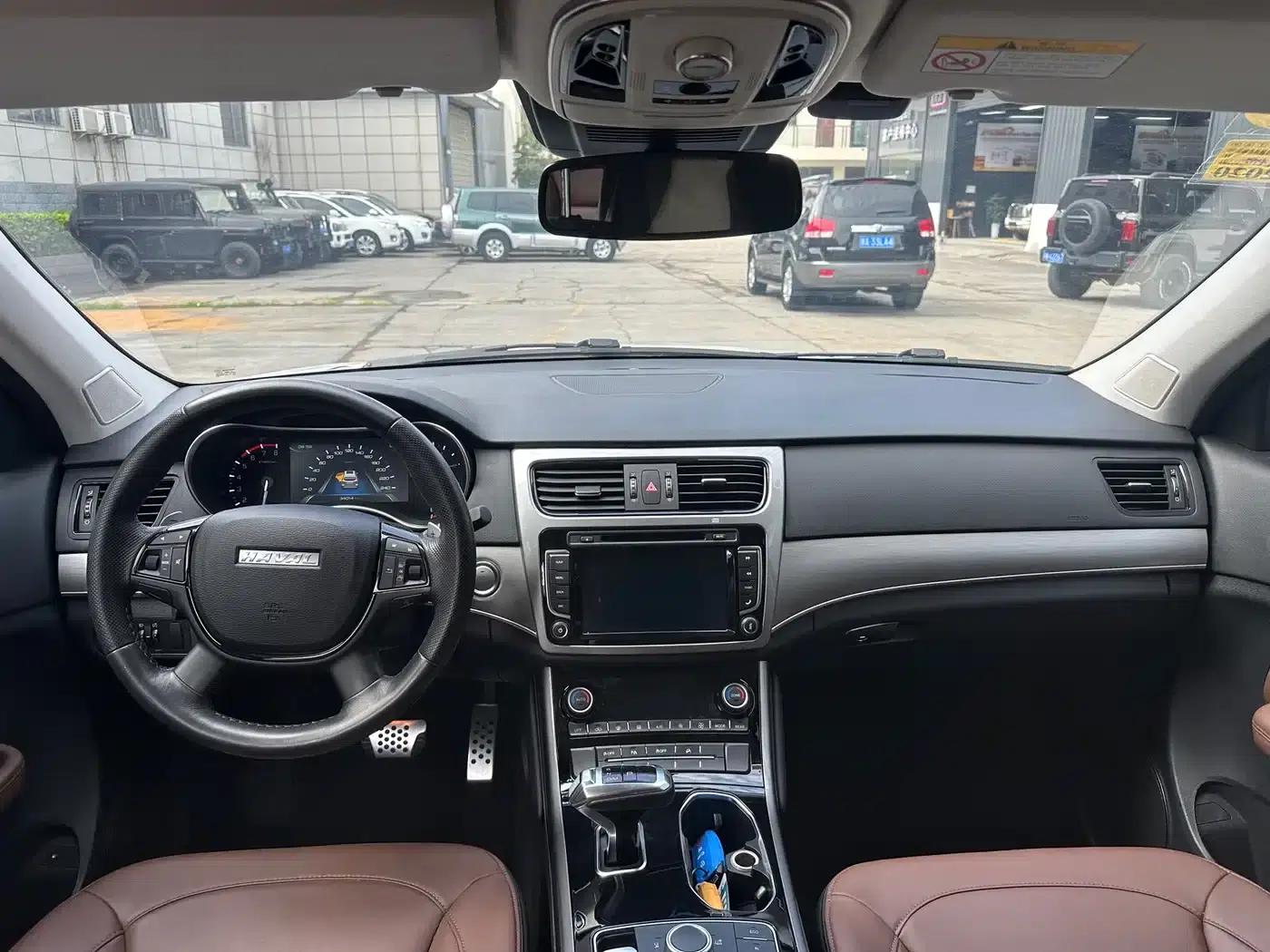 Haval H8 2017 2.0T Gasoline 4WD Smart Edition — миниатюра 7