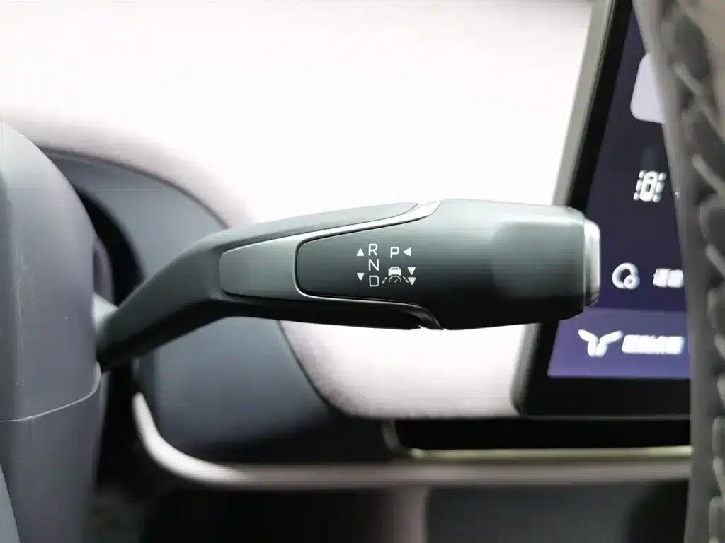 Hongqi Tiangong 05 2025 750 Smart Selection Edition — миниатюра 13