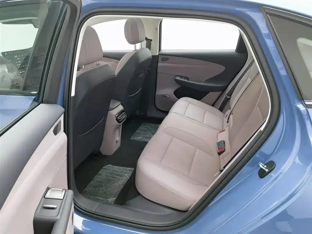 Hongqi Tiangong 05 2025 750 Smart Selection Edition — миниатюра 15