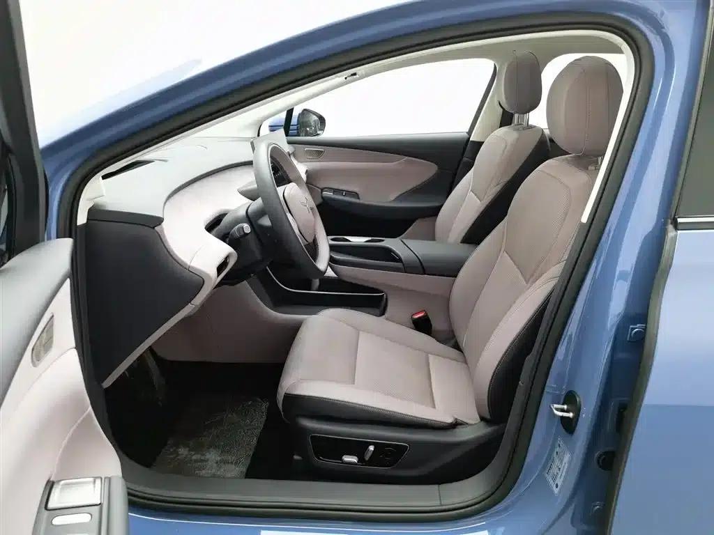 Hongqi Tiangong 05 2025 750 Smart Selection Edition — миниатюра 10
