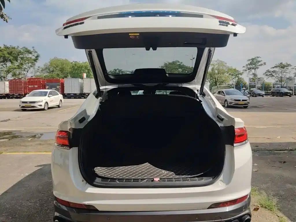 Geely Xingyue S 2021 2.0TD Automatic AWD Phantom Edition — миниатюра 19