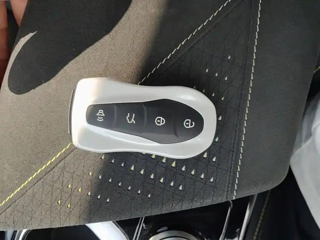 Geely Xingyue S 2021 2.0TD Automatic AWD Phantom Edition — миниатюра 9