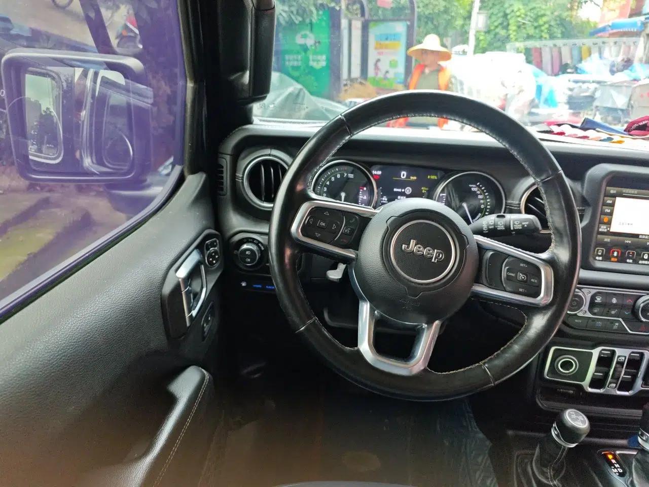 Jeep Wrangler New Energy 2021 Four-Door 2.0T 4xe Sahara First Edition — миниатюра 10