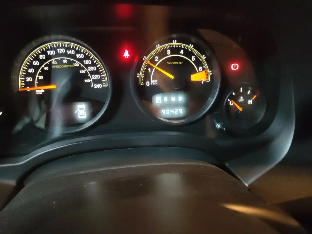 Jeep Patriot 2014 2.0L Sport Enhanced Edition — миниатюра 16