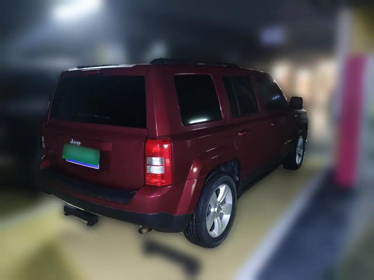 Jeep Patriot 2014 2.0L Sport Enhanced Edition — миниатюра 6