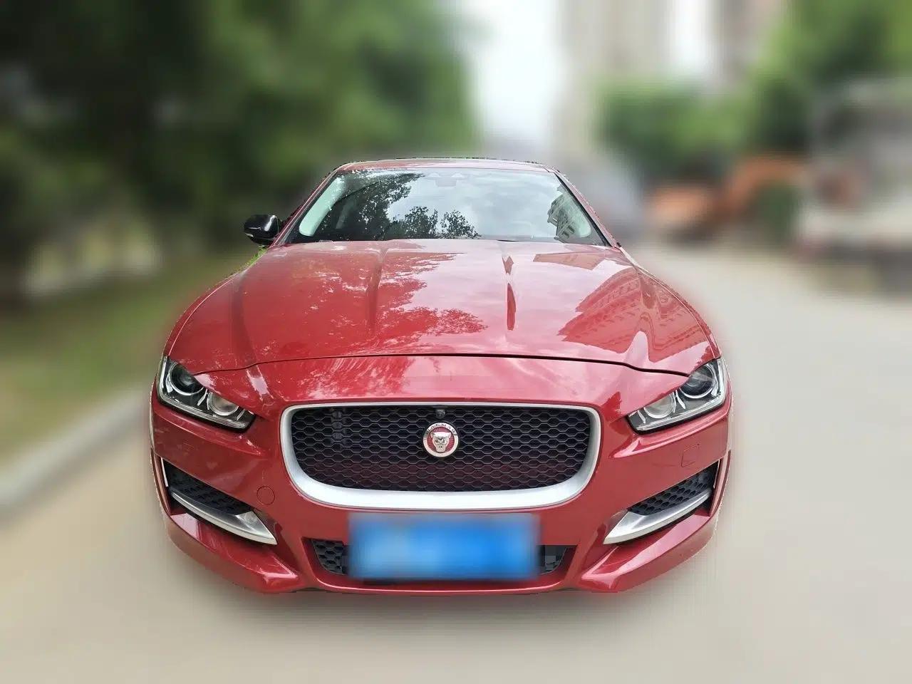 Jaguar XE 2015 2.0T 200 PS R-Sport — миниатюра 2