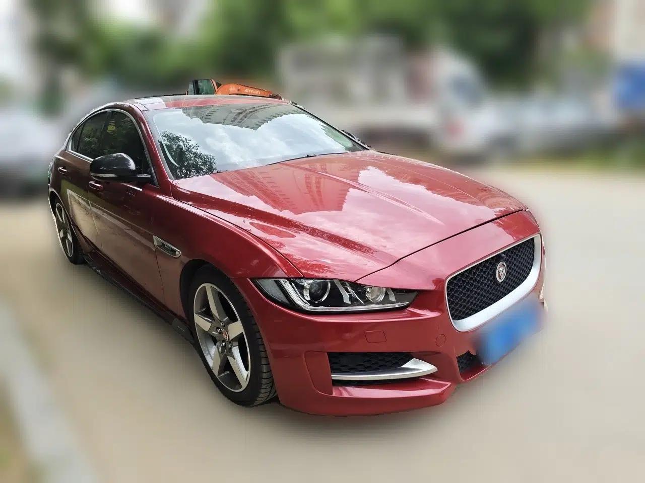 Jaguar XE 2015 2.0T 200 PS R-Sport — миниатюра 3
