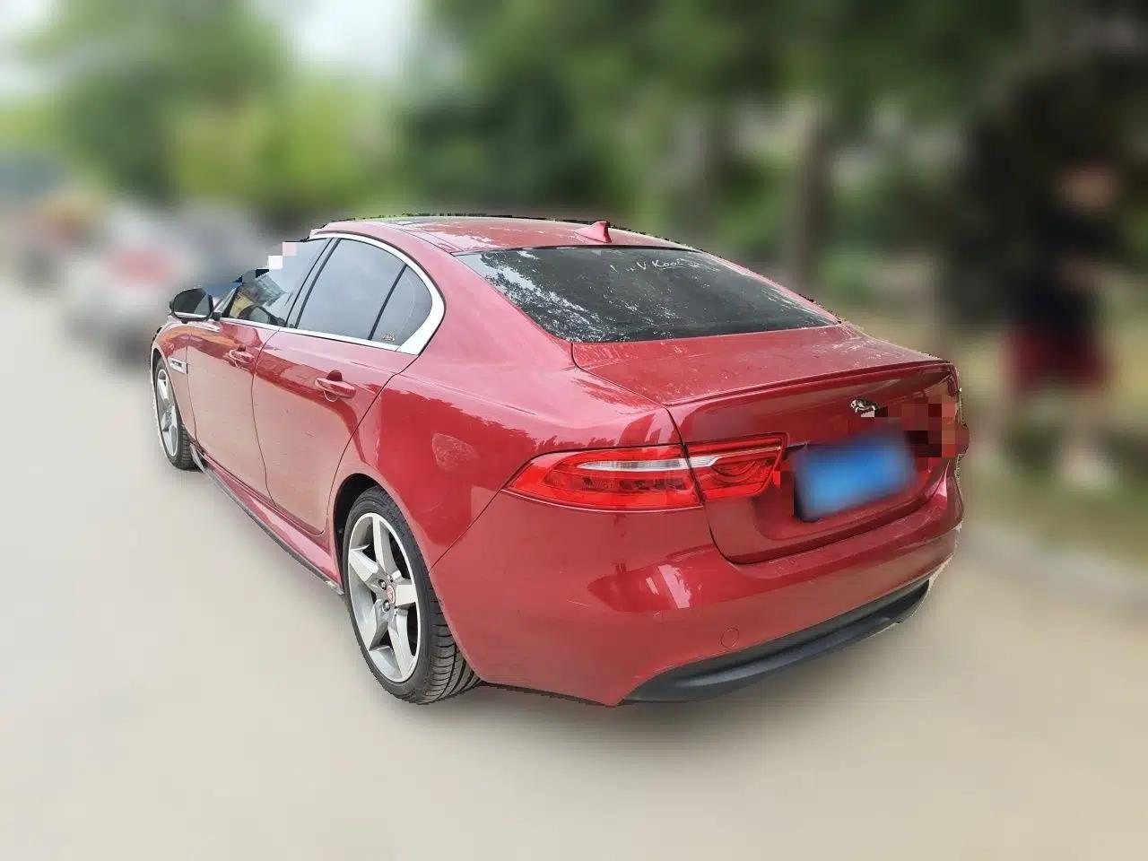Jaguar XE 2015 2.0T 200 PS R-Sport — миниатюра 4