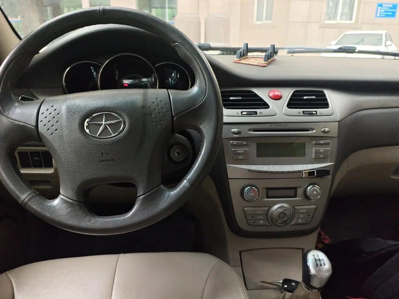 JAC Group Heyue 2012 1.5L Manual Luxury Version — миниатюра 9