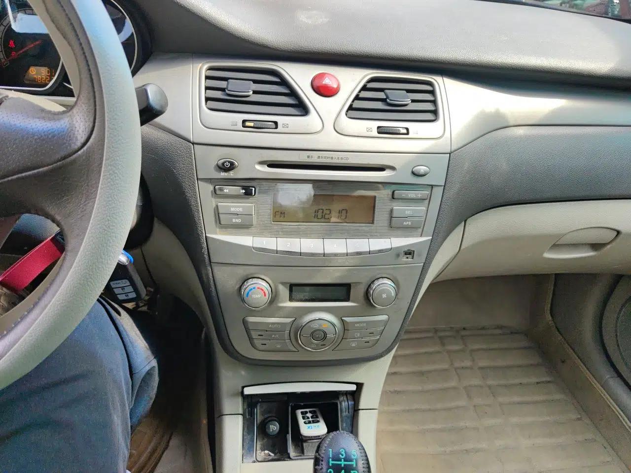 JAC Group Heyue 2012 1.5L Manual Luxury Version — миниатюра 13