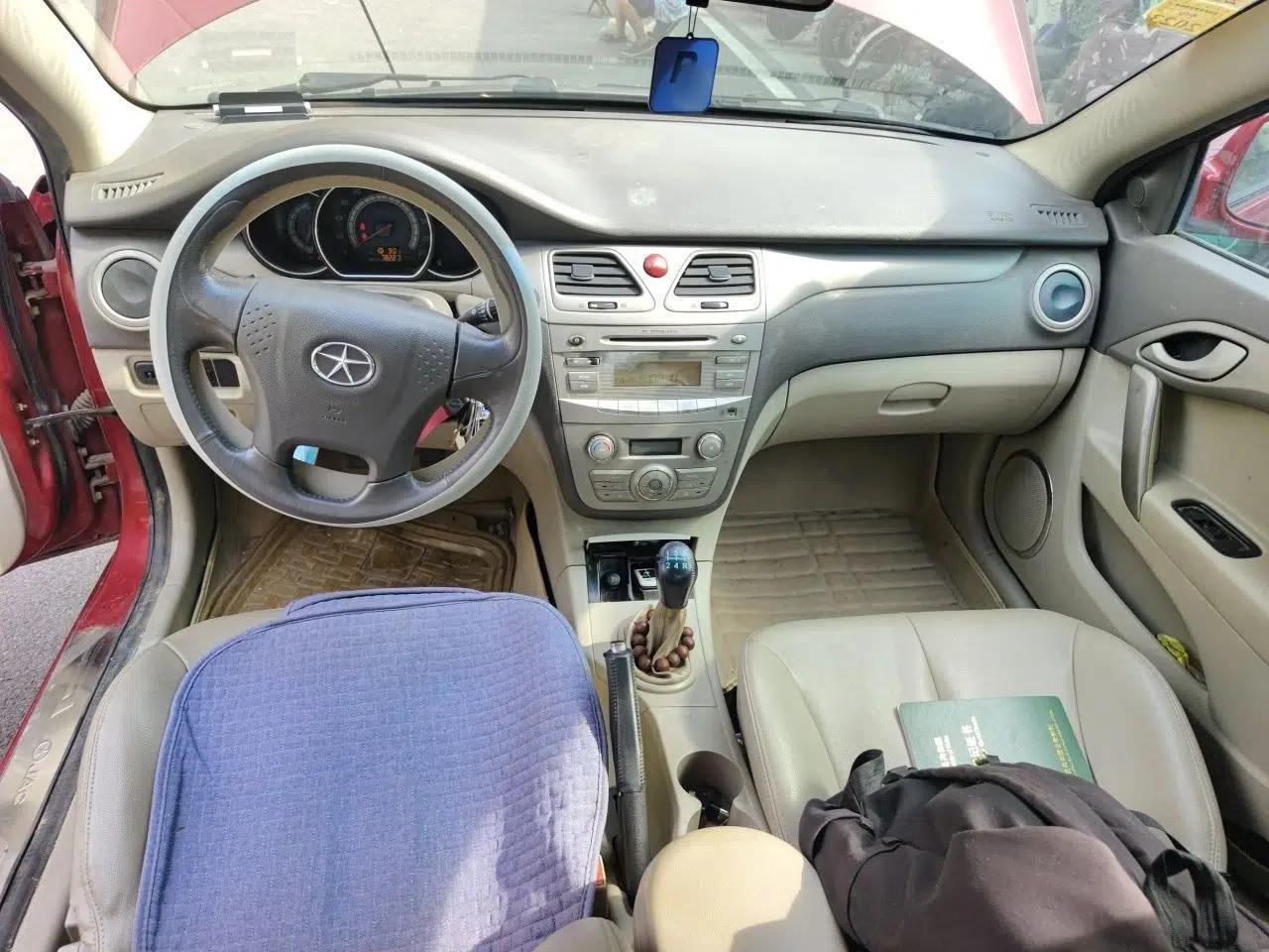 JAC Group Heyue 2012 1.5L Manual Luxury Version — миниатюра 9