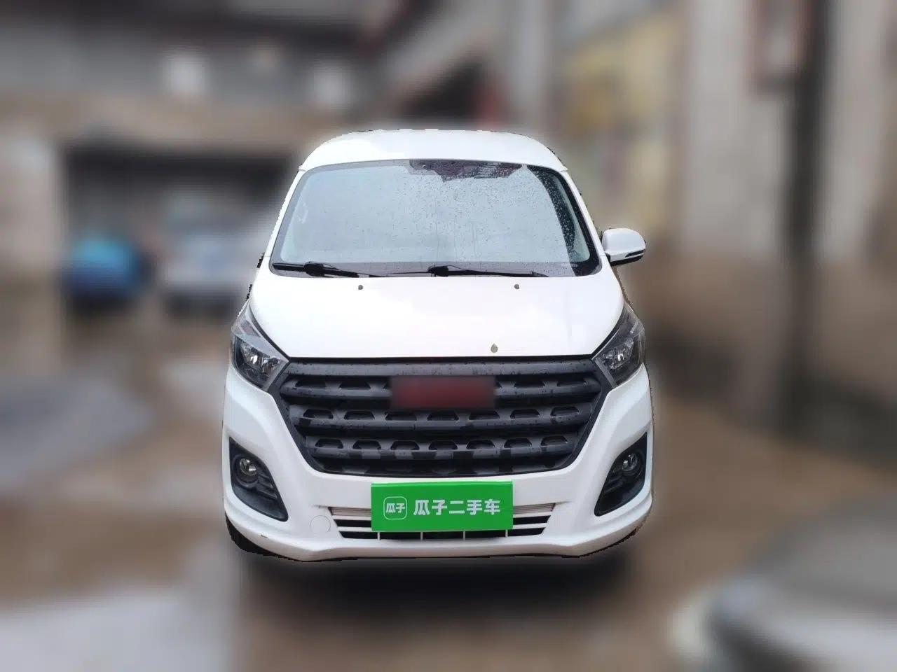 Jinbei Gold Hiace 2021 1.5L Passenger Vehicle Engineering Lion 5-Seater — миниатюра 2