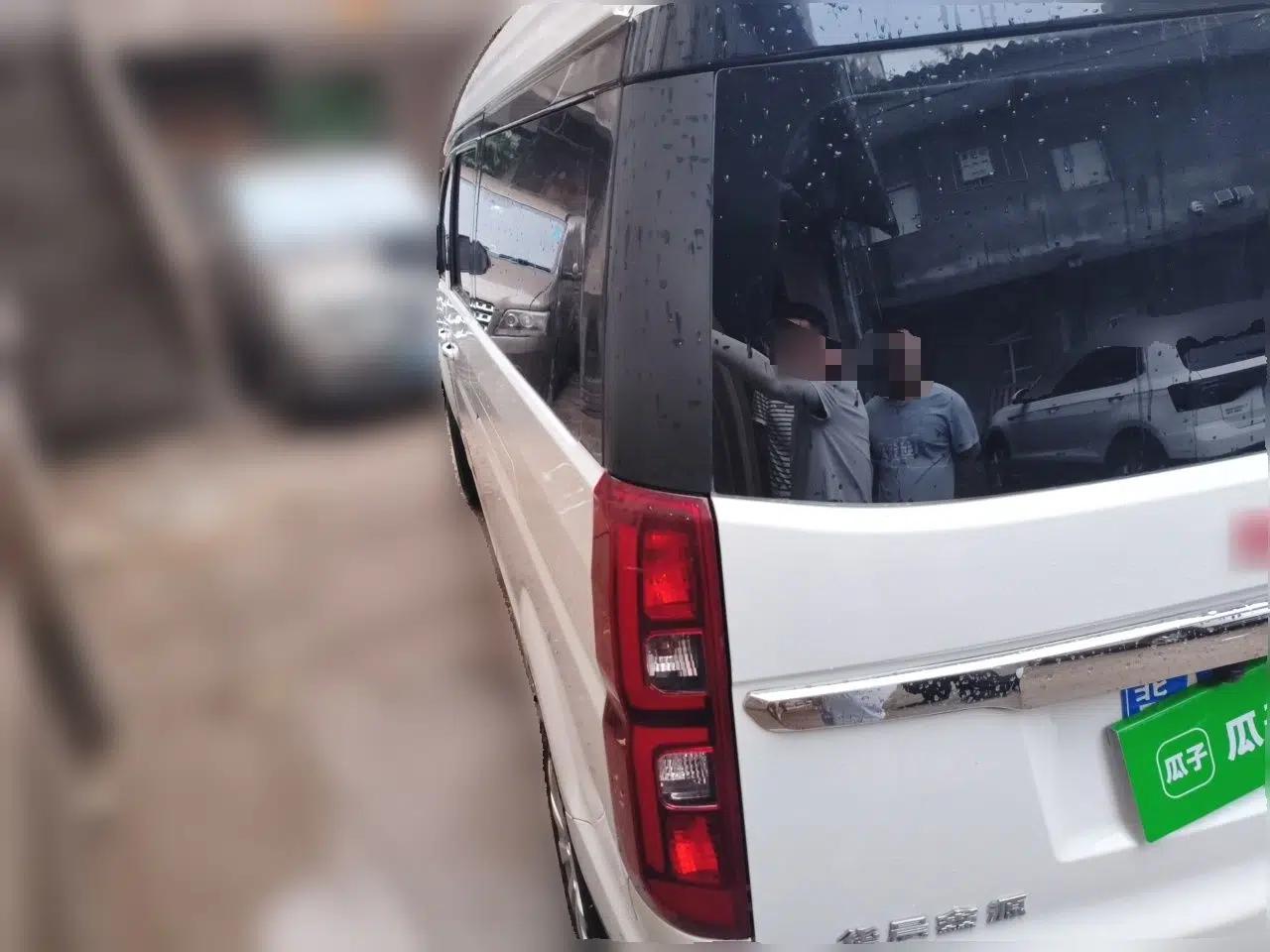 Jinbei Gold Hiace 2021 1.5L Passenger Vehicle Engineering Lion 5-Seater — миниатюра 4