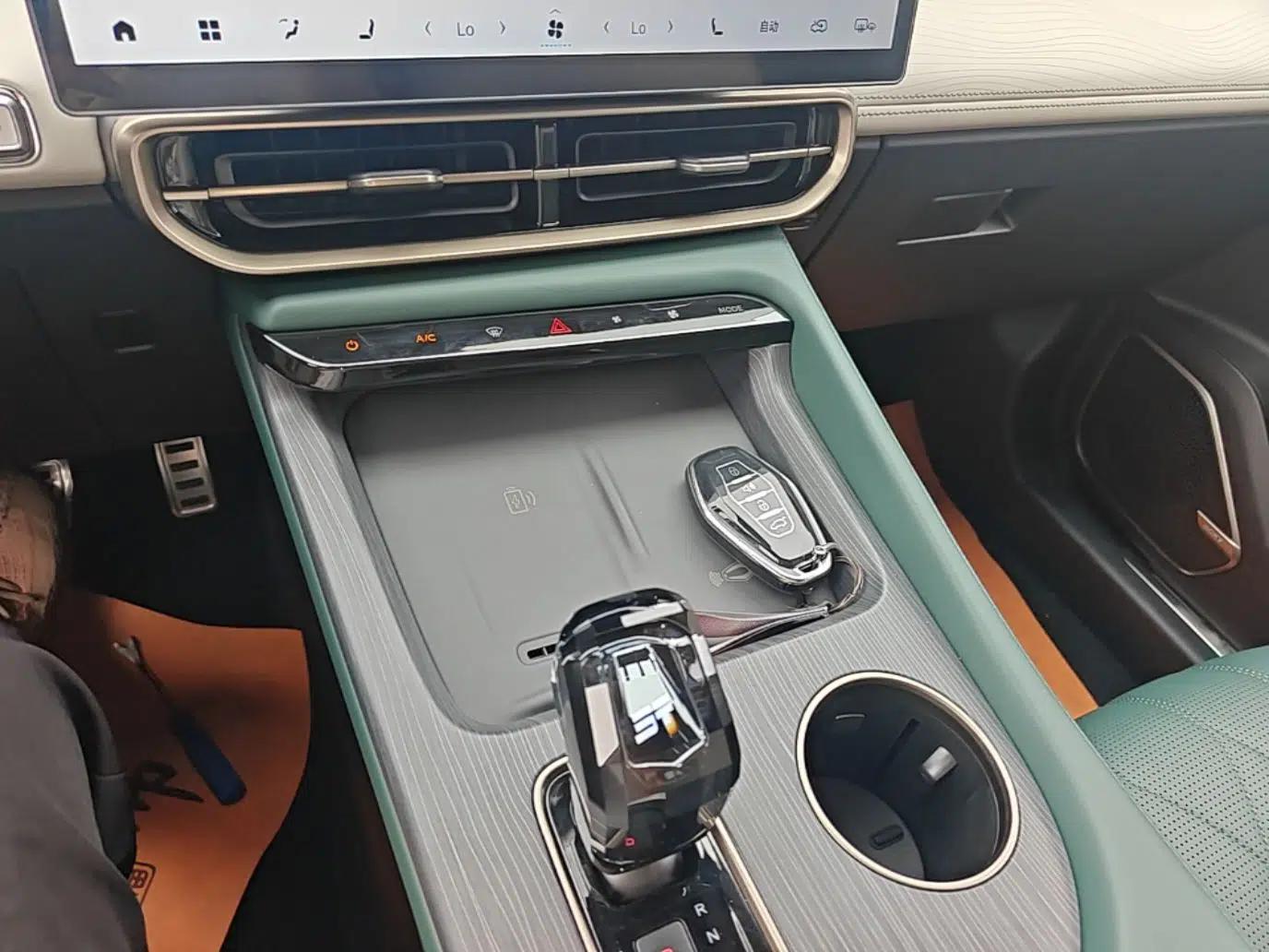 JETOUR Shanhai L9 2024 1.5TD 2DHT Pro 5-Seater — миниатюра 16