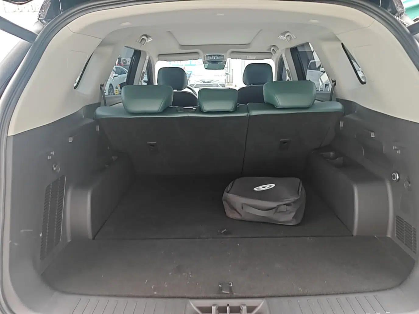 JETOUR Shanhai L9 2024 1.5TD 2DHT Pro 5-Seater — миниатюра 22