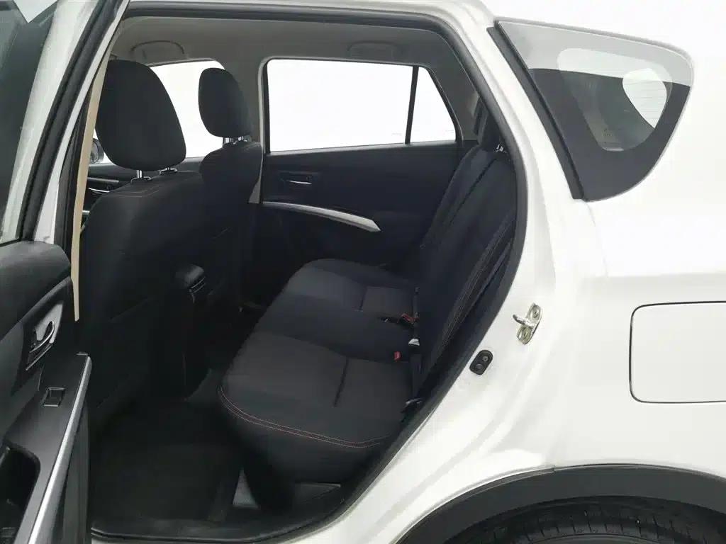 Vitara 2015 1.6L CVT 2WD Entry-level — миниатюра 15