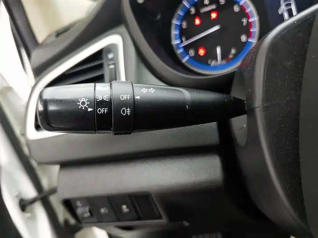 Vitara 2015 1.6L CVT 2WD Entry-level — миниатюра 21