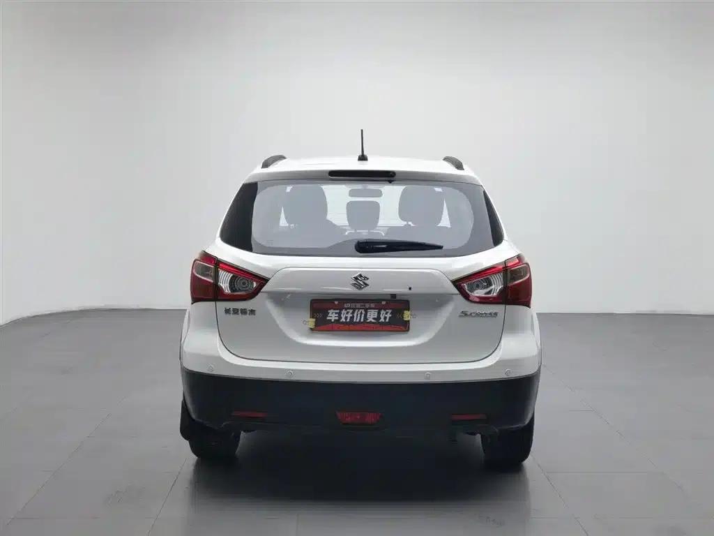 Vitara 2015 1.6L CVT 2WD Entry-level — миниатюра 4
