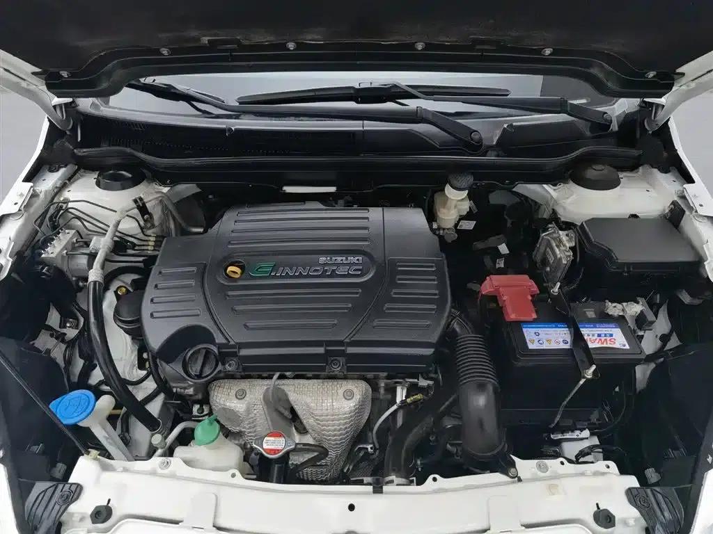 Vitara 2015 1.6L CVT 2WD Entry-level — миниатюра 6